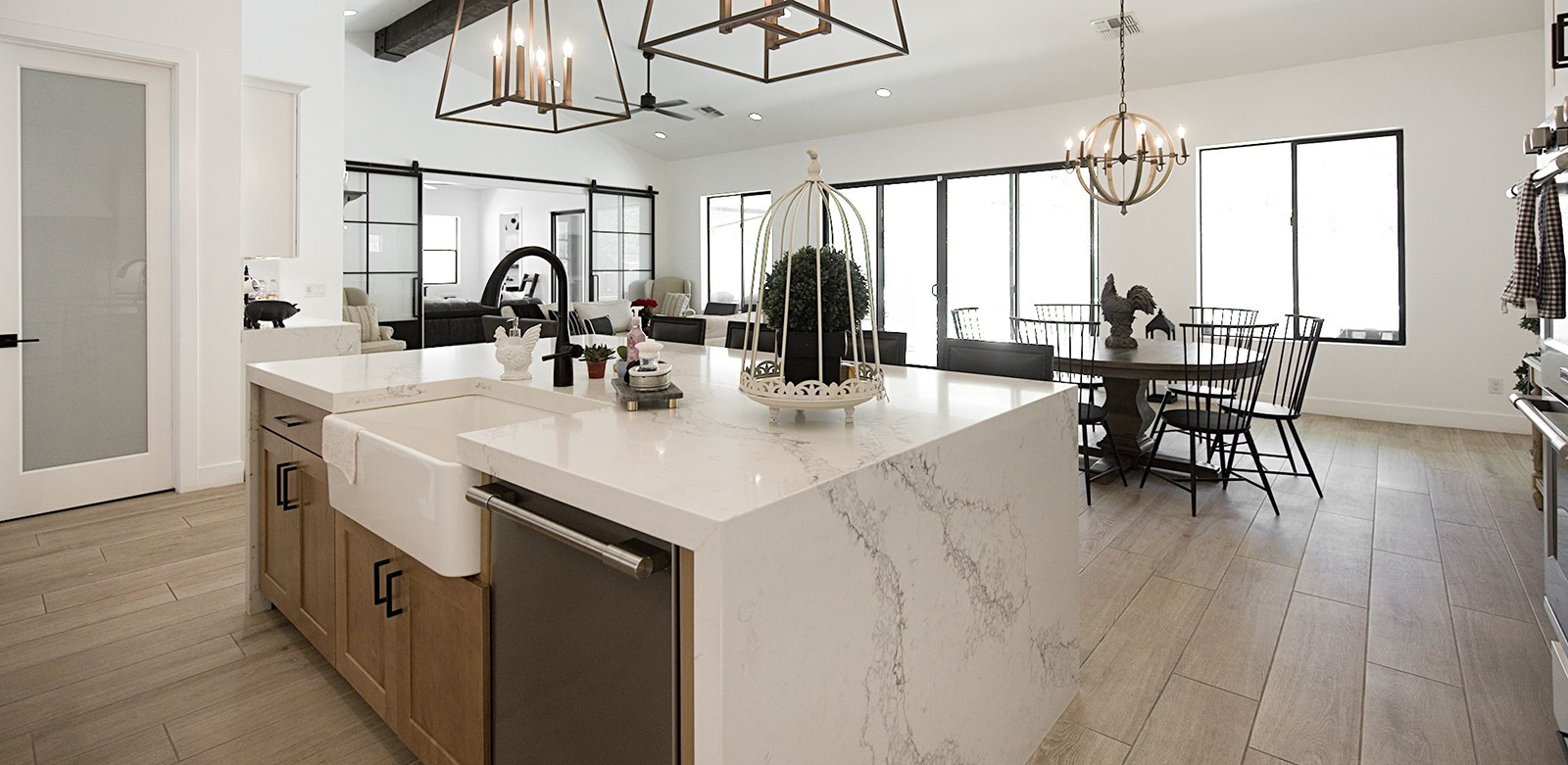 Monterrey Tile Company Premium Quartz Vita Bella Slabs in Phoenix